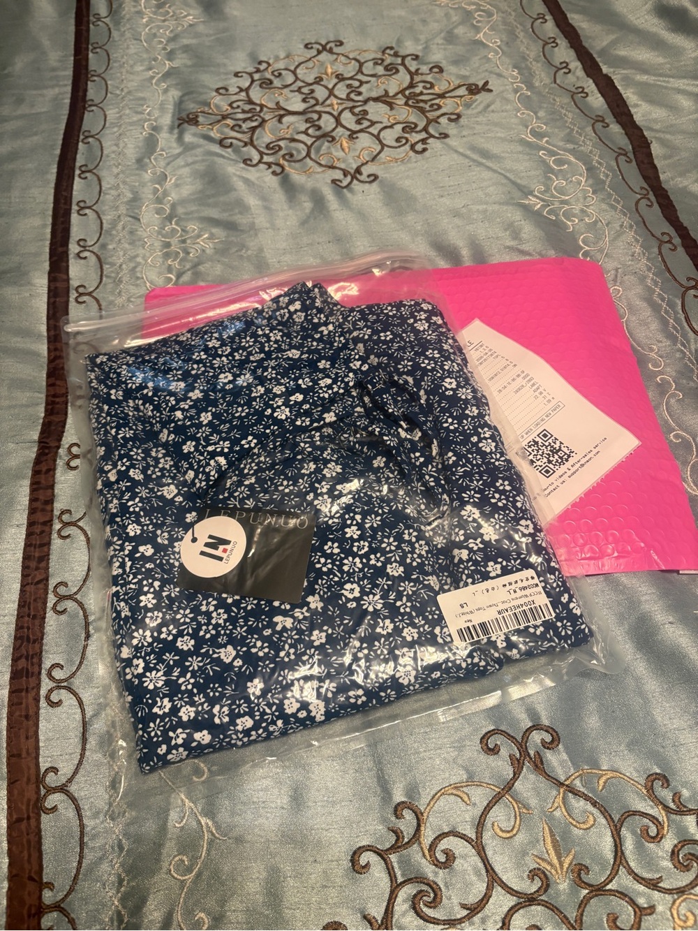 (NWT) Navy Blue & White Floral jumpsuit, adjustable straps & pockets.📦Ready2Ship - Picture 6 of 6